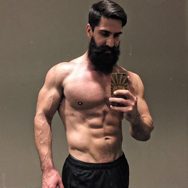 hungshowoffs's tweet photo. #bulkingbad. Trying to keep it nice and steady. Patience is key. Don't want to accumulate too much unnecessary body… http://t.co/FFGDmQCKvV