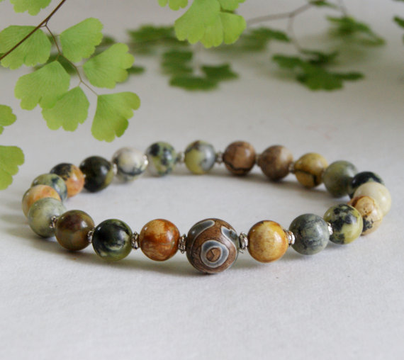 indrasnetDK1's tweet photo. #MalaBracelet, #TibetanSilver #Buddhist prayer beads, #etsy http://t.co/nFo0n0cer1 http://t.co/hdRHecjT8L