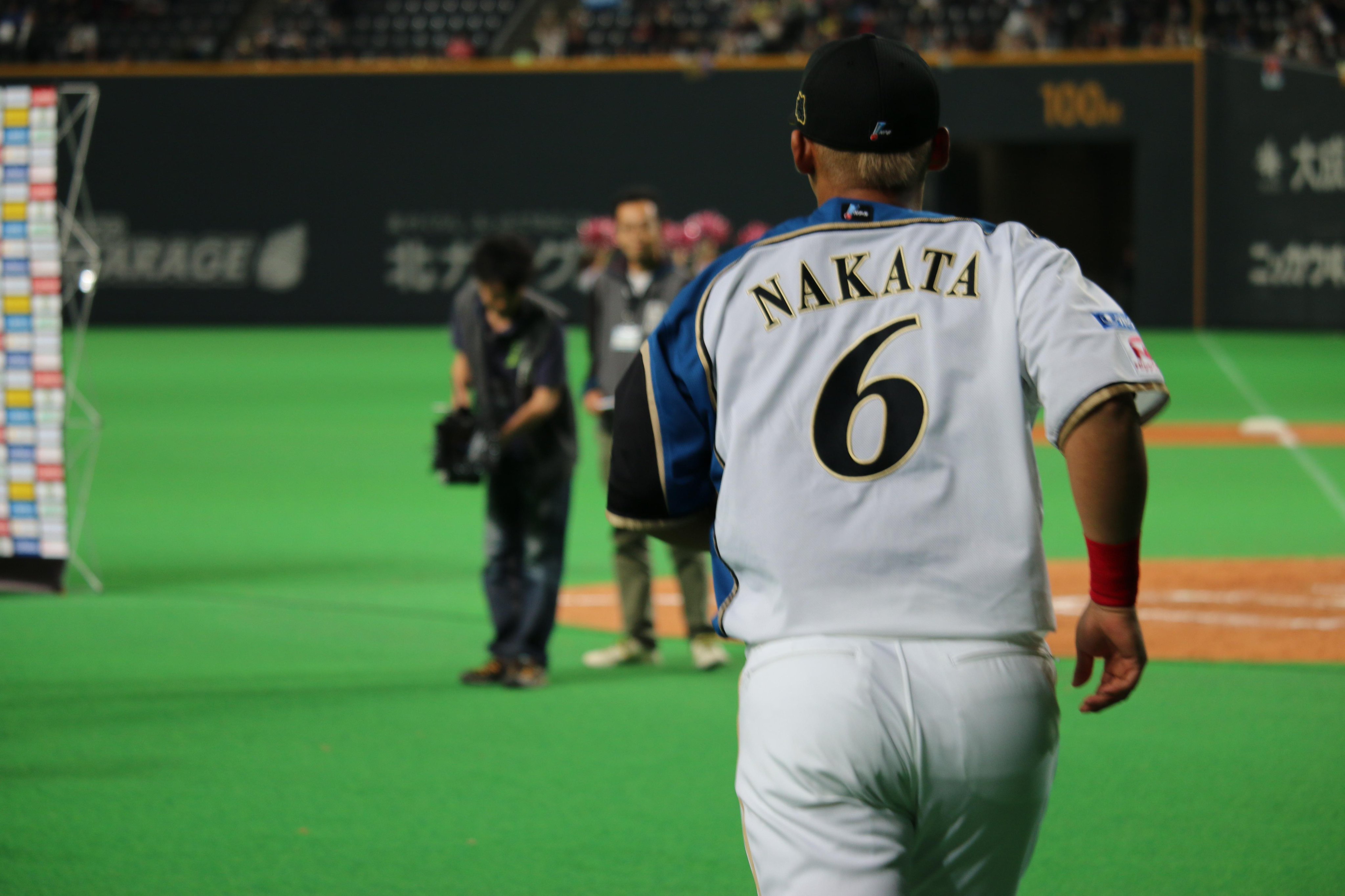 日本ハムファイターズ 中田翔 ユニフォーム WE LOVE ラベンダー 日本ハムファイターズ 中田翔 ユニフォーム WE LOVE ラベンダー