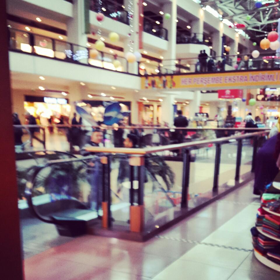 I'm at <a href="/ArmoniParkAvm/">ArmoniPark</a> in İstanbul, Türkiye swarmapp.com/c/hBY3vxfrES0