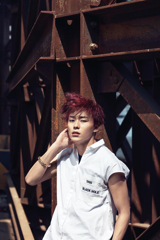 CCoh69CUkAANaH9.jpg:large