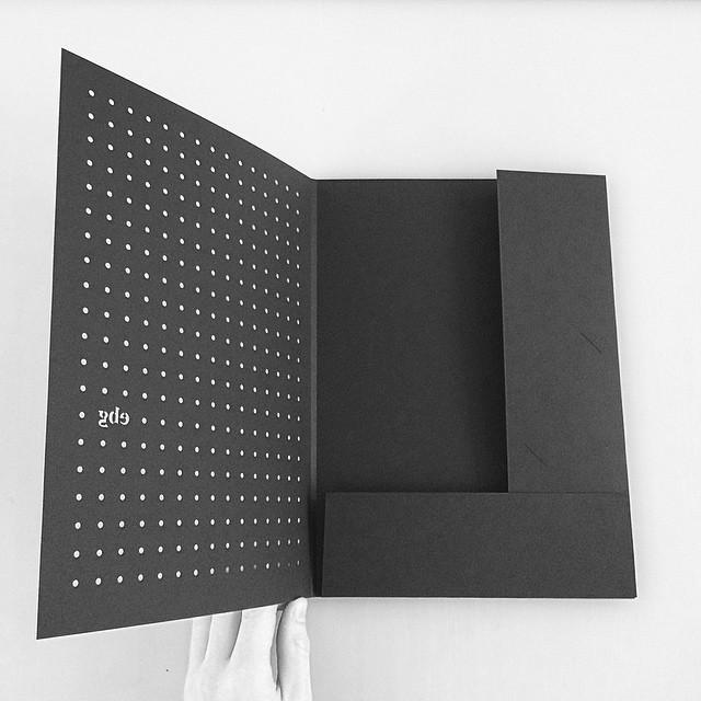 Laser cut a folder to put some bits of my #portfolio in. ⚪️ <a href="/altshift_edu/">derekyates</a> ift.tt/1b2SY7O