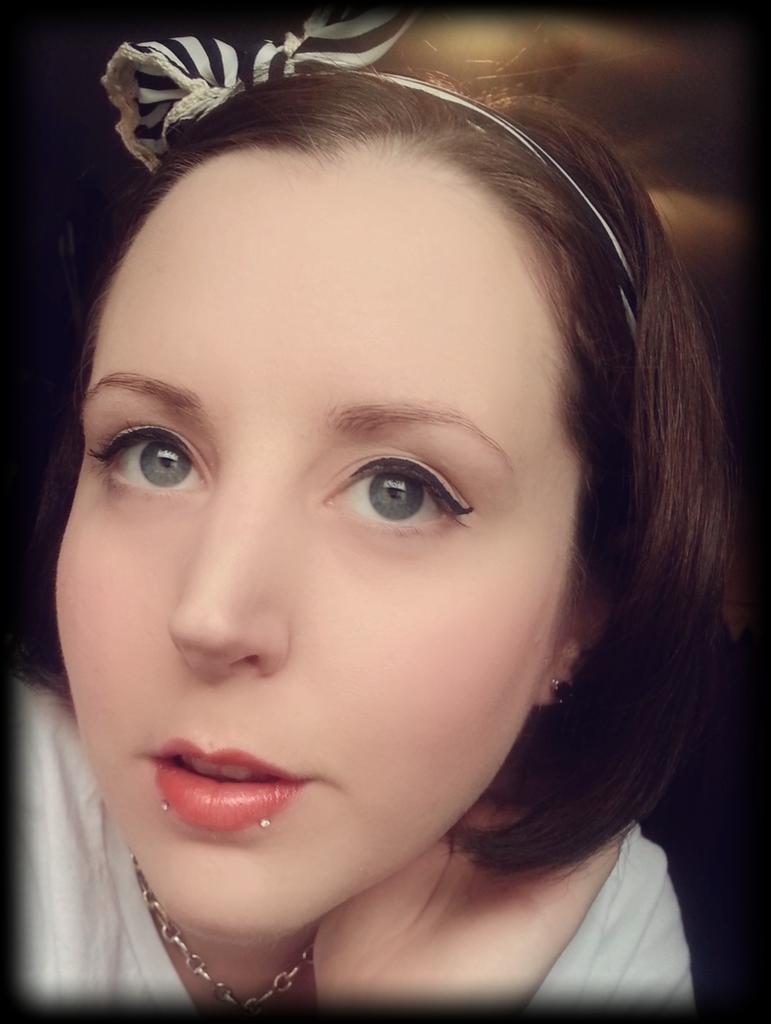 AllyssInFetland's tweet photo. Kinky in the sheets classy in the streets. http://t.co/KaIRNz6X25