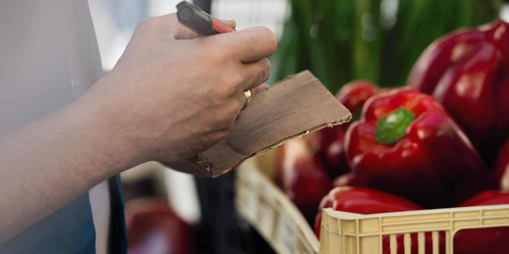 BASF's tweet photo. Is smart packaging the best solution to food wastage? Join the discussion: http://t.co/aXYJVH4RL5 #CSO51 #foodwaste http://t.co/cRtHrSBn6a