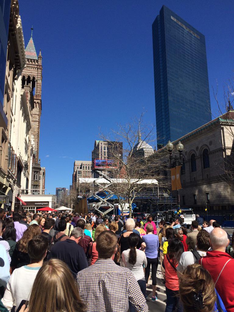 BostonTweet's tweet photo. Hundreds gather at the Boston Marathon Finish Line for a moment of silence at 2:49pm. #OneBostonDay http://t.co/gPx95ZF1a1