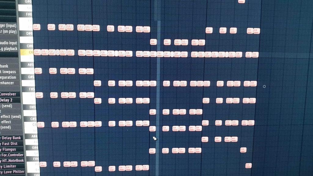 Prismetry's tweet photo. #Working on some #chords . Could end up in #house #dnb #dubstep or #glitchhop http://t.co/MWT44oO2Rx