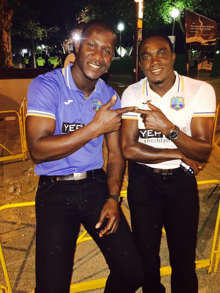 darensammy88's tweet photo. My buddy Jerome Taylor is working up a great spell. #WIvsEngland #rememberSabinaPark #letsRockandRoll @WindiesIntl http://t.co/vVLk0SQ6D0