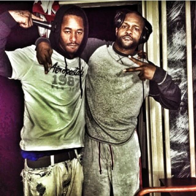 SMBULLETT's tweet photo. Roy Jones Jr. And SMBULLETT http://t.co/4Rdr0dOZHa