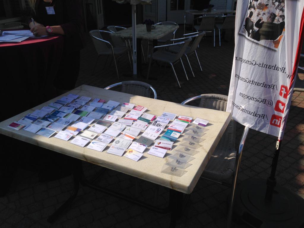 BGenoegen's tweet photo. Wij zijn klaar voor het netwerksites van vanavond bij @deruyterhof! Lekker in het zonnetje de ontvangst! Tot straks http://t.co/NfwQk2Jf0e
