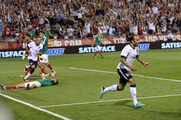 AOChampaign's tweet photo. Gameday!! Tonight. 7:30. See you @derailed57 #DosACero #USAvMEX #USMNT #USMNTFT http://t.co/3m5WHLsbyR