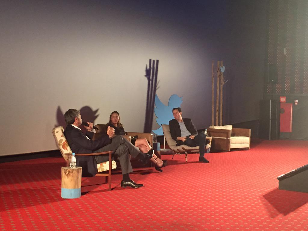 RichardLinSP's tweet photo. Mesa redonda: conversa ótima #TwitterVideoExperience http://t.co/Owwnb5CHaG