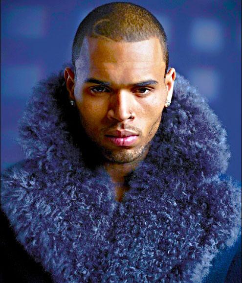 _cbspain's tweet image. Las sesiones de fotos de Chris Brown son simplemente increíbles... 💯