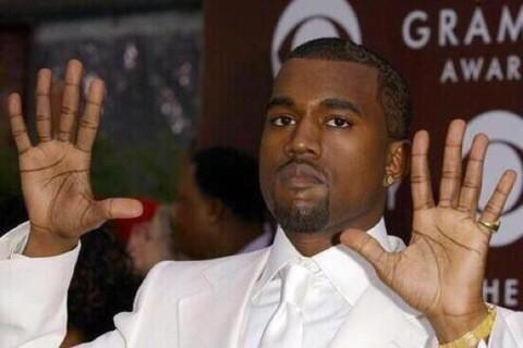 StxnedIntrovert's tweet photo. When you ask your mom a simple question &amp; she yells her response ✋😕 http://t.co/2FAKy4AKJZ