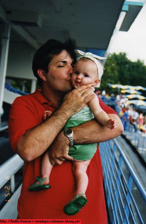 Bella Thorne Reinaldo Thorne