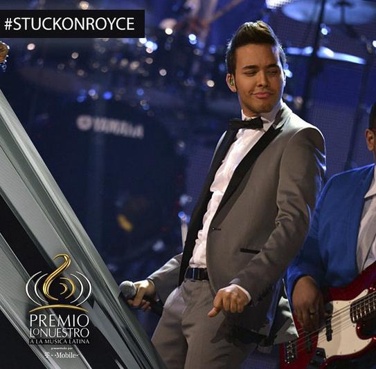 JaquelineHayde's tweet photo. Mi Prince Royce wn prwmios lo nuestro😍💑💏 http://t.co/IiZ1dEUyUN