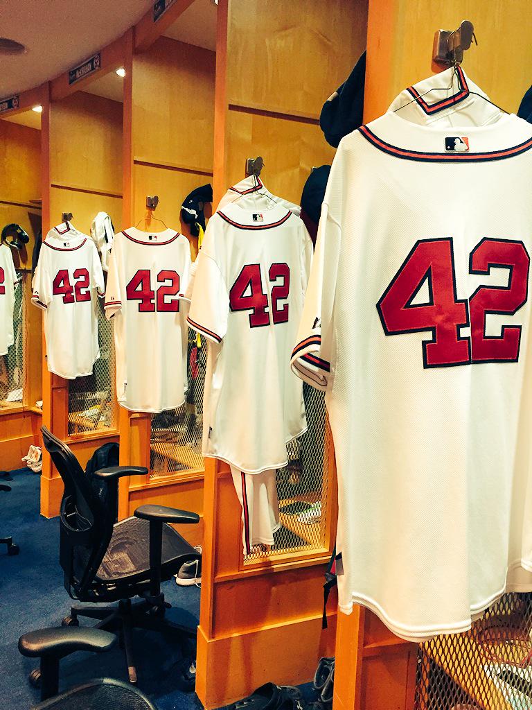 Braves's tweet photo. Jackie Robinson, the team wears your number with pride today. We salute you, 42! #Jackie42 #JackieRobinsonDay http://t.co/fDsoDbUB3V