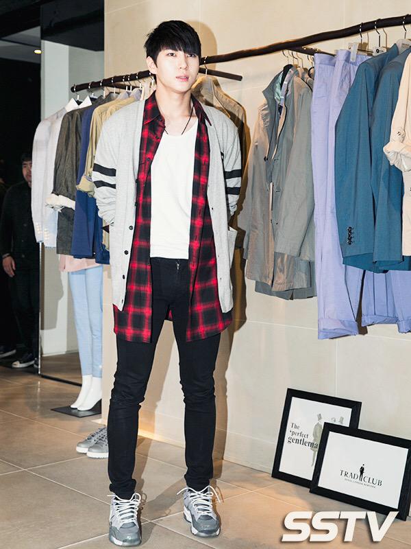 CCpOCZeUgAEZ3-X.jpg:large