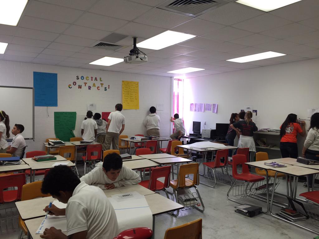 MsWhite_SCA's tweet photo. 4th period! #TourOfKnowledge #GisdGameOn #SCA #Math  @ScottatGISD @GISDGameOn http://t.co/Aa8P5ep1wp