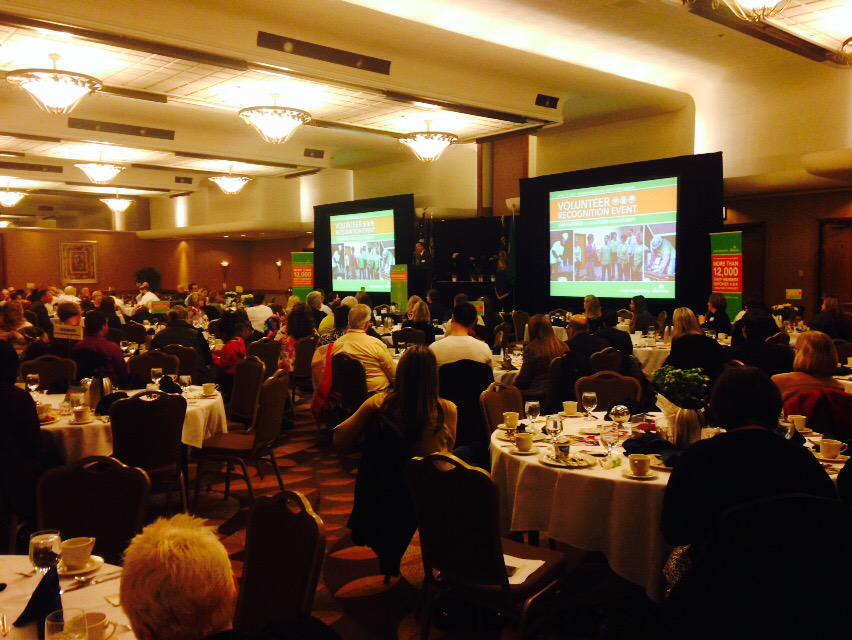 KPNorthwest's tweet photo. Thank you to our employees for giving back to the community! #kpcares #NVW2015 http://t.co/5Zkhbzy5tc