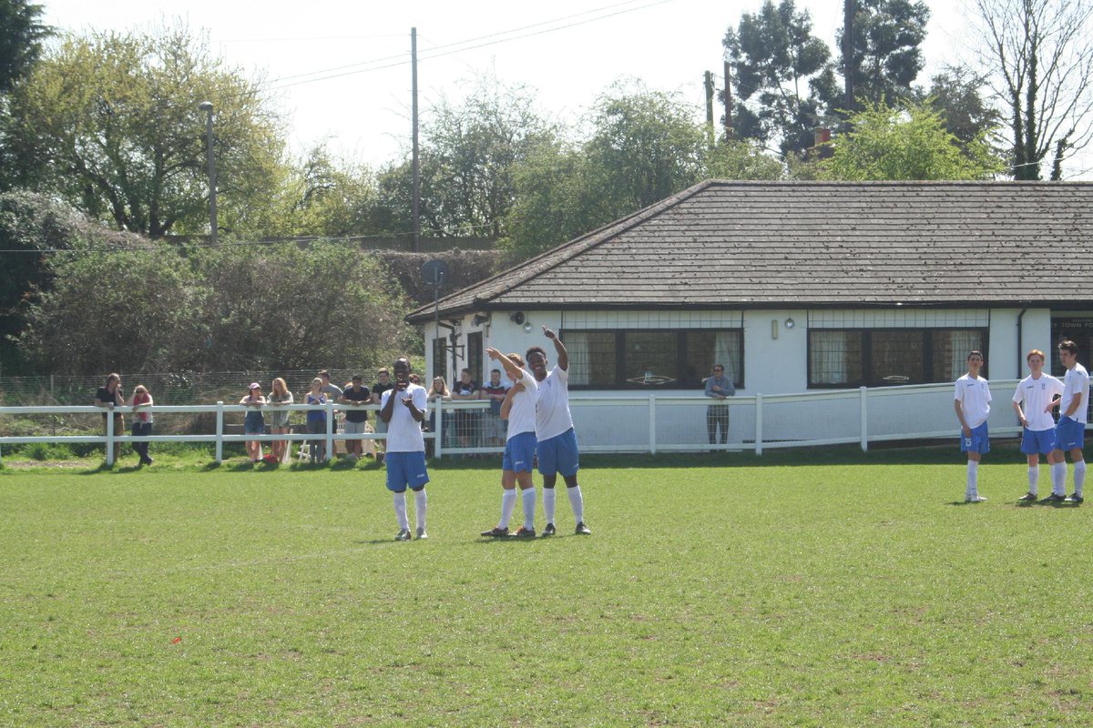 HenleyFootball's tweet photo. http://t.co/hnshNbO9tK