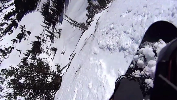 TetonGravity's tweet photo. Snowboarding on a near vertical face in the GTNP: http://t.co/Pzdd3JG9VG http://t.co/uENoO80e9Z