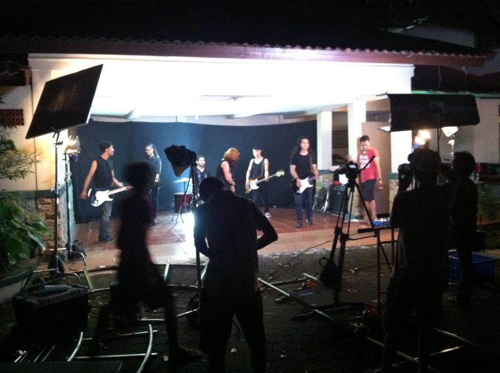 Take vcilp <a href="/tomkilljerry/">Tom Kill Jerry</a> terahkir , semoga sukses matee :* maaf mimin baru dateng ke tkp :D