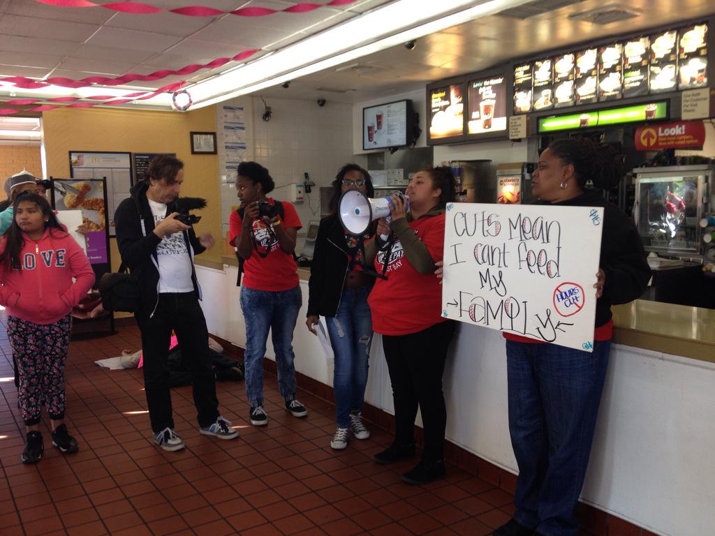 VanessaRaditz's tweet photo. #FightFor15 http://t.co/UikTYIkTOM