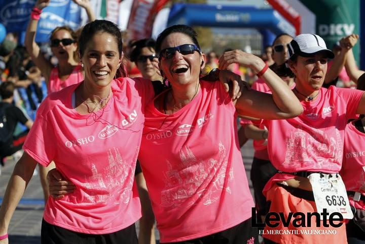 levante_emv's tweet photo. Valencia celebra la 11ª edición de la Carrera de la Mujer http://t.co/XSwWeym4U4 #CarreraMujerValencia http://t.co/OCESg0sssT