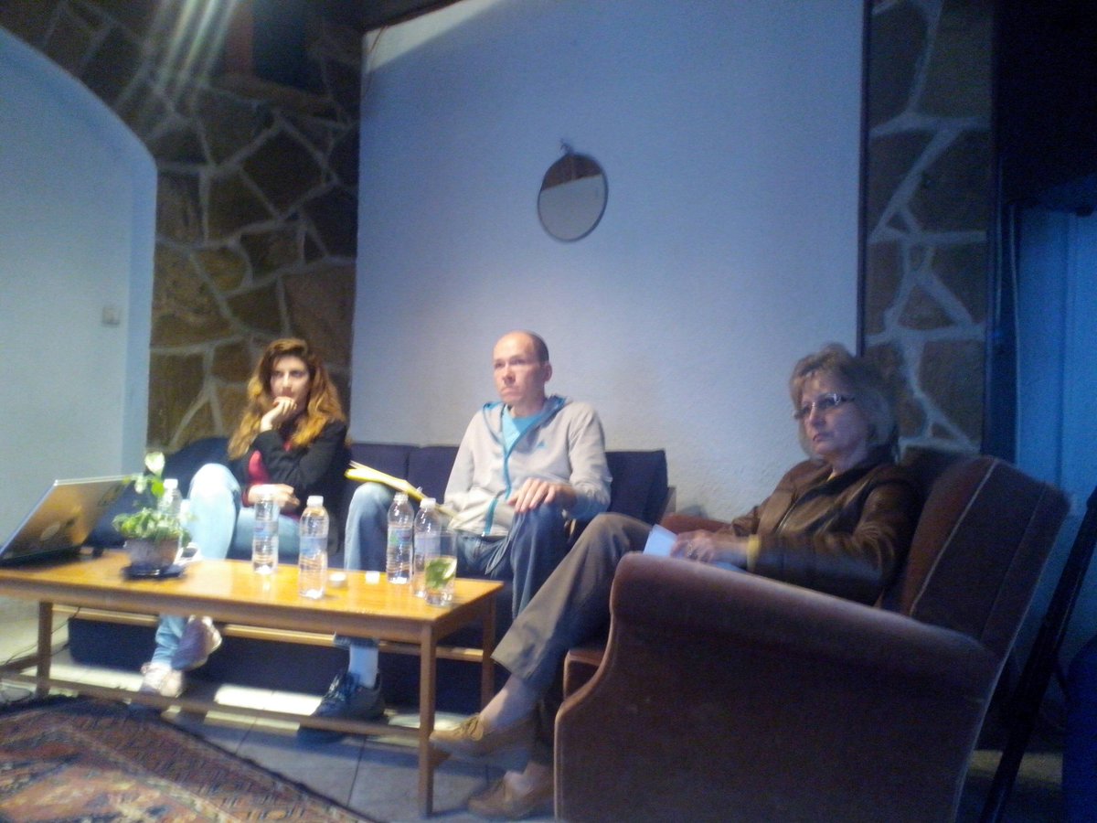 SmartiGraphs's tweet image. &quot;Трябва да се акцентира върху житейските познания, а не само върху чисто теоретичните.&quot; Николай Раднев #ОткритУрок