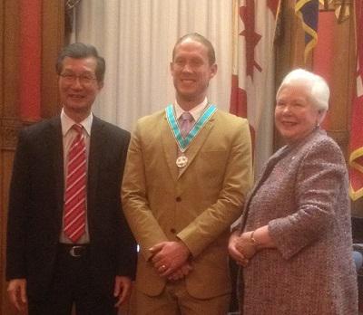 RedeemerCHS's tweet photo. Redeemer graduate, Robbie Palmer, received an Ontario Young Volunteer Medal. Read more at http://t.co/ZduQYUB1pt http://t.co/q93uCy3zFH