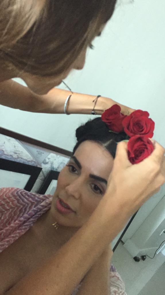 AliciaGorbato's tweet photo. Produccion Fotográfica para #FridaProyect by @gleicysantos #dreamteam #superbrazilianmodel @MipacArt #popart #art4us http://t.co/pWHhShFk1I