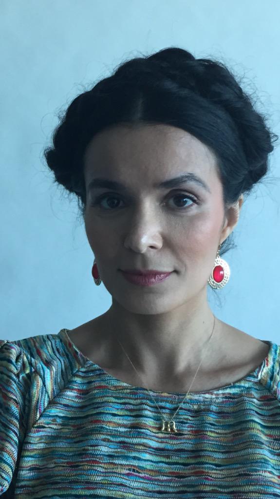 AliciaGorbato's tweet photo. #Frida en la piel de la Bellisima @gleicysantos #FridaProyect para @MipacArt Y ahora eligiendo artista x esta Obra. http://t.co/DMQaCRmVL0