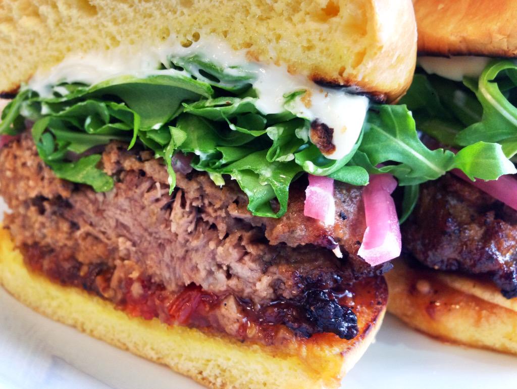 townshipbg's tweet image. Our lunch feature is a Short Rib Stuffed #Burger! Add more meat if you dare! #yyceats #YYCFood #lunchbreak #yummy