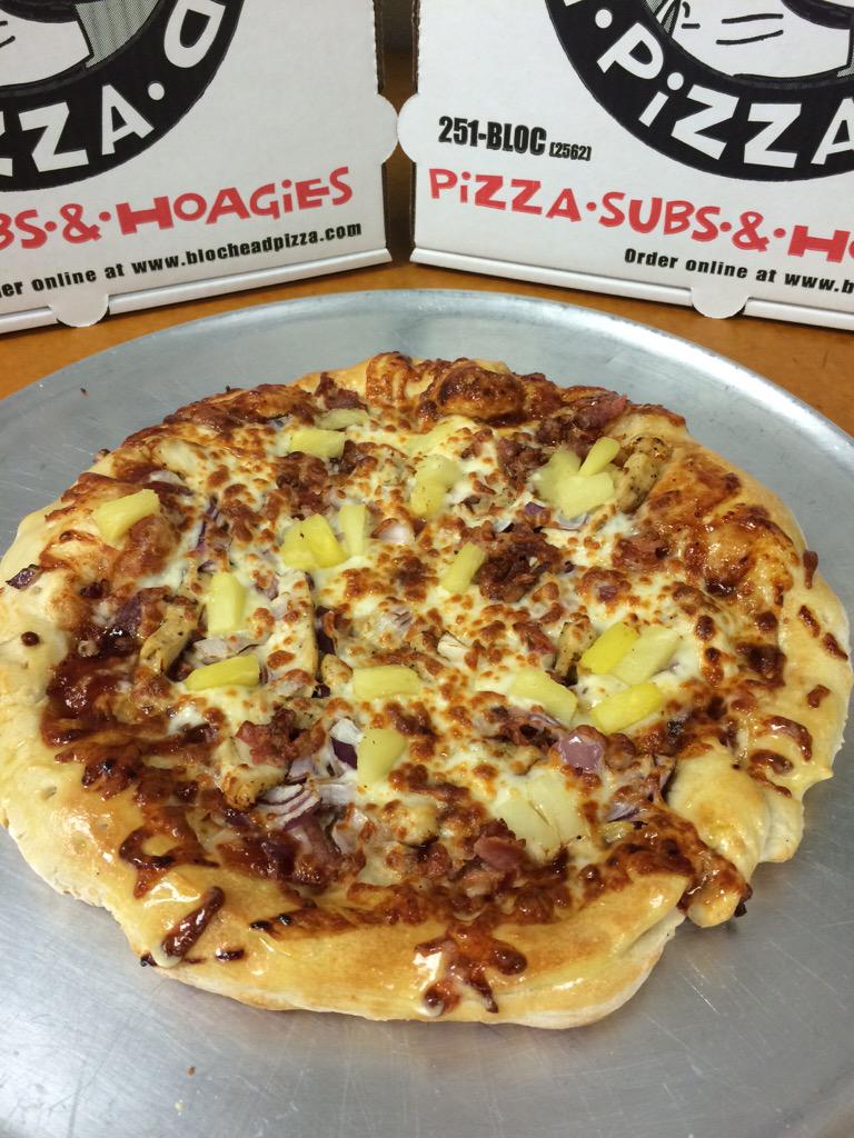 Mmm Hawaiian BBQ Chicken Pizza, coming this Friday #deliciouslunch #100