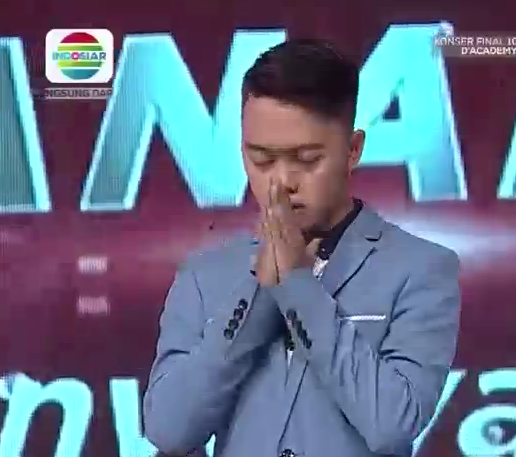 Indosiar's tweet photo. Selamat @DA2_Danang karena berhasil mendapat polling sms tertinggi! #DAcademy2 http://t.co/d7jPIGskk9