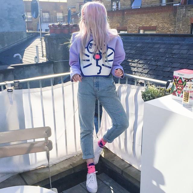 TRACEPublicity's tweet photo. We can't get over how fab @kaylahadlington looked yesterday trying on #YangDu at #TRACEAW15 http://t.co/Tl70ZU2WEs