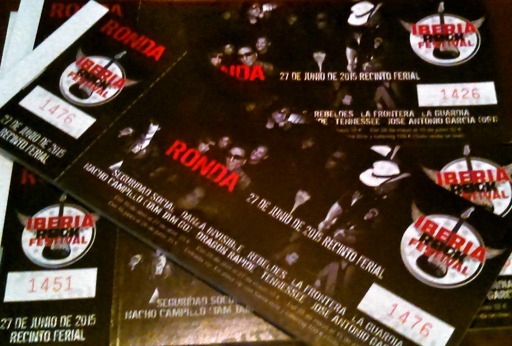 Buhooguia's tweet photo. Ya podéis comprar las entradas para el Iberia Rock Festival en Ronda: @Drinksandco, Ronda Musical, Gin&amp;T Bar y Tu Voz http://t.co/ZzW7ncMCiw