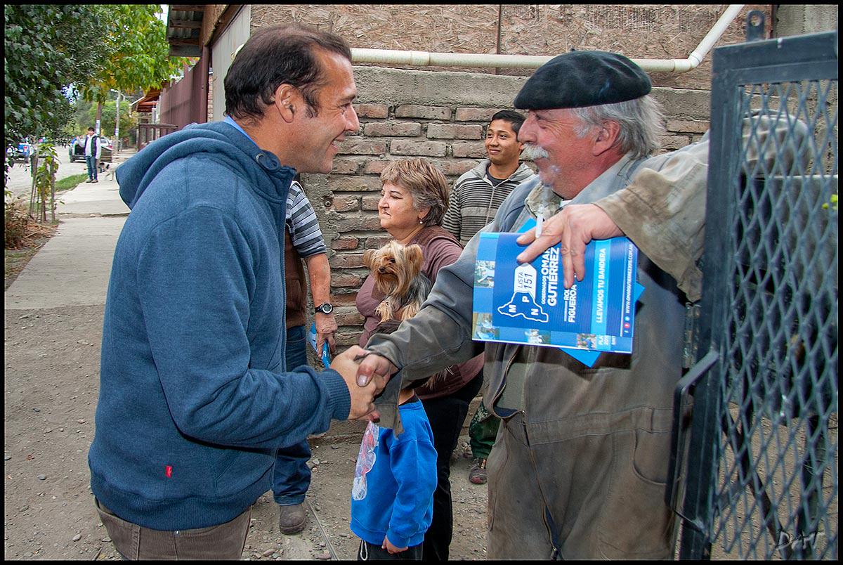 OmarGutierrezOk's tweet photo. Estamos muy felices por el recibimiento de la gente en cada rincón de la provincia. ¡Gracias #SMA y #JuníndelosAndes! http://t.co/6DEKrplK1Q