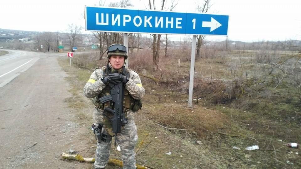 CCpqCpIWAAE_HE_.jpg:large