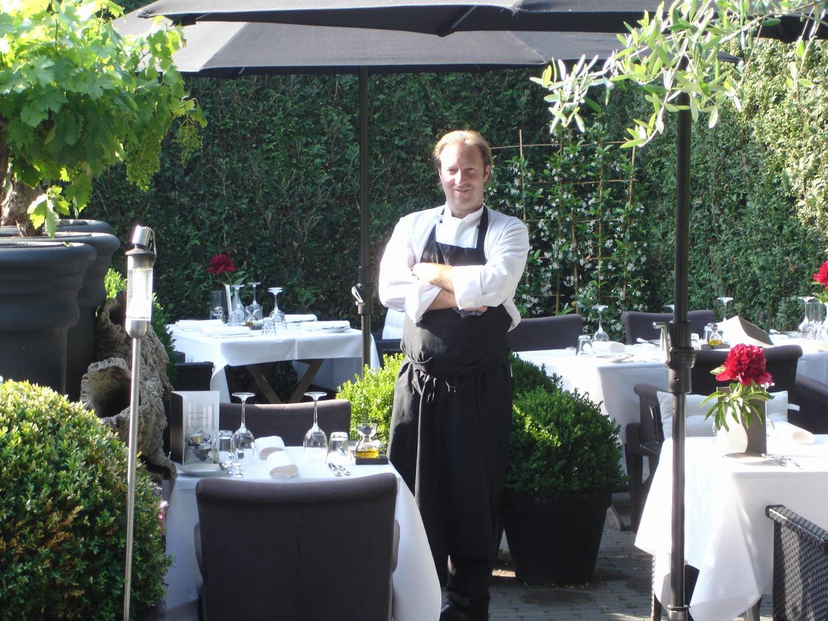 Oosterschelde kreeft  &amp; Hollandse asperges 4 gangen €65.00 Lekker buiten op het terras:)