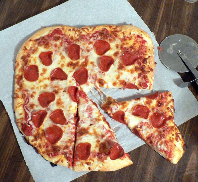 literallyneedit's tweet image. Loveee pizza
