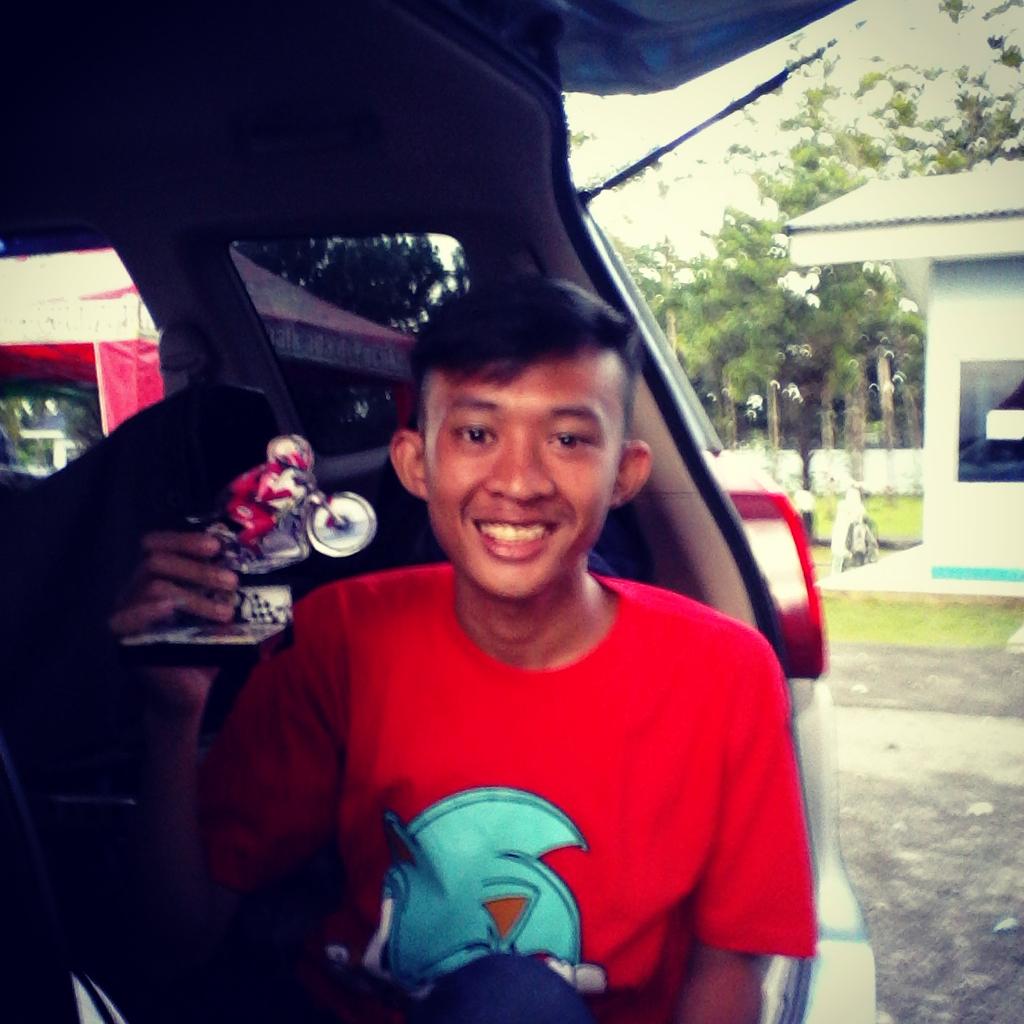 dickyiilham's tweet photo. @ats bogor http://t.co/QNibjrc60M