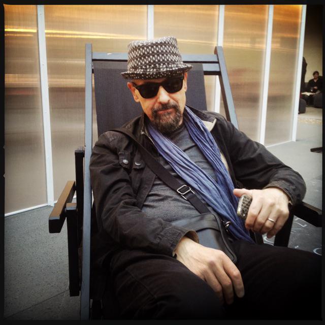 gdfrassi's tweet photo. Gente famosa al salone del mobile http://t.co/i2m1d2yPld