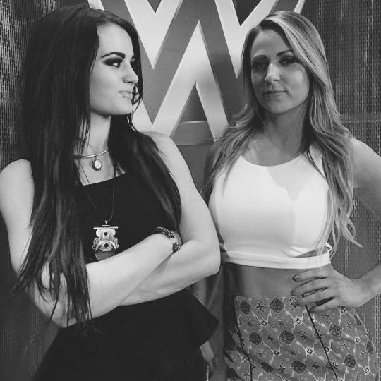 RecklessWWE420's tweet image. Paige and Emma 😍