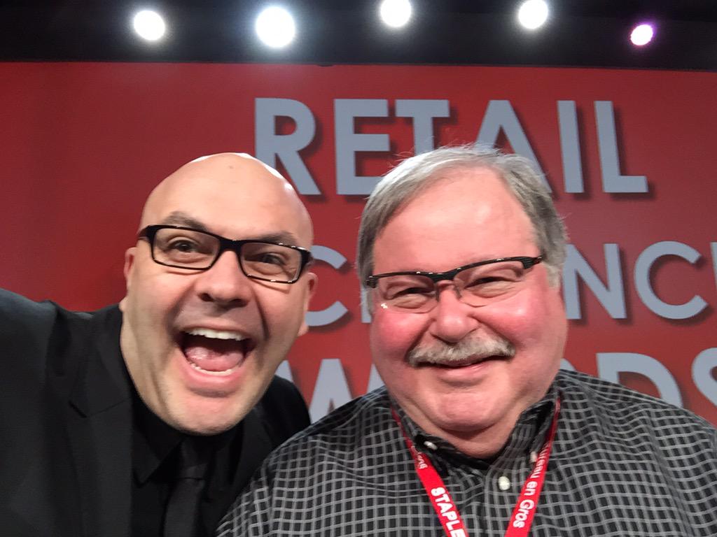jamestellsjokes's tweet photo. SELFIE STEVE! @jamestellsjokes  having a great time at retail excellence awards #StaplesMGMT http://t.co/BCQr7DUEub