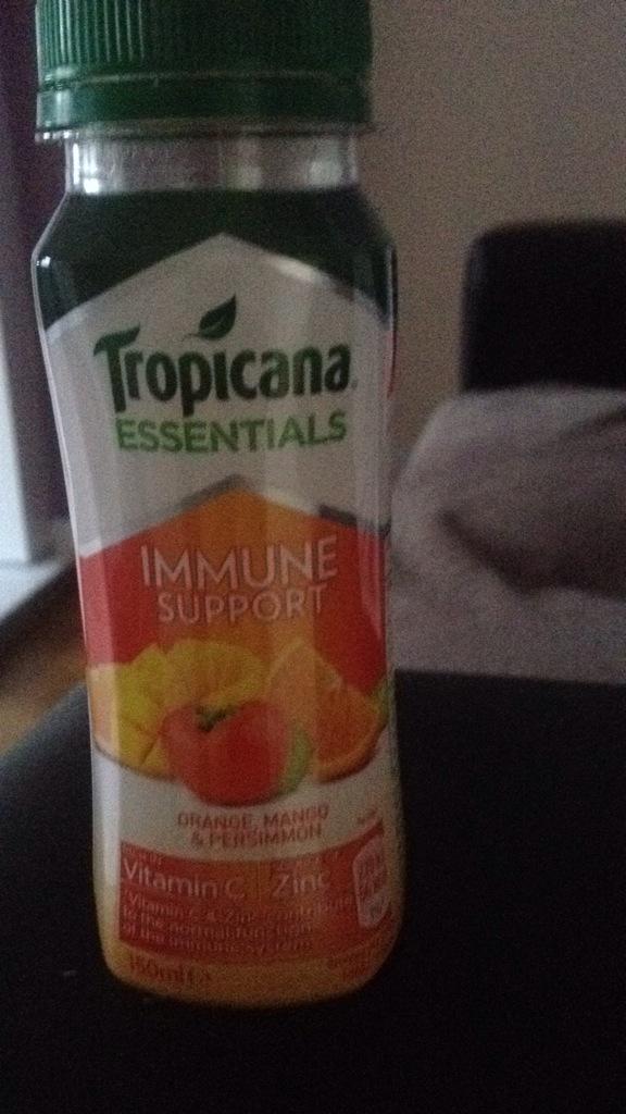 IndianaWalters's tweet image. my new fave drink 💛 need to keep the body healthy while I spend an entire day typing 😅✌️
