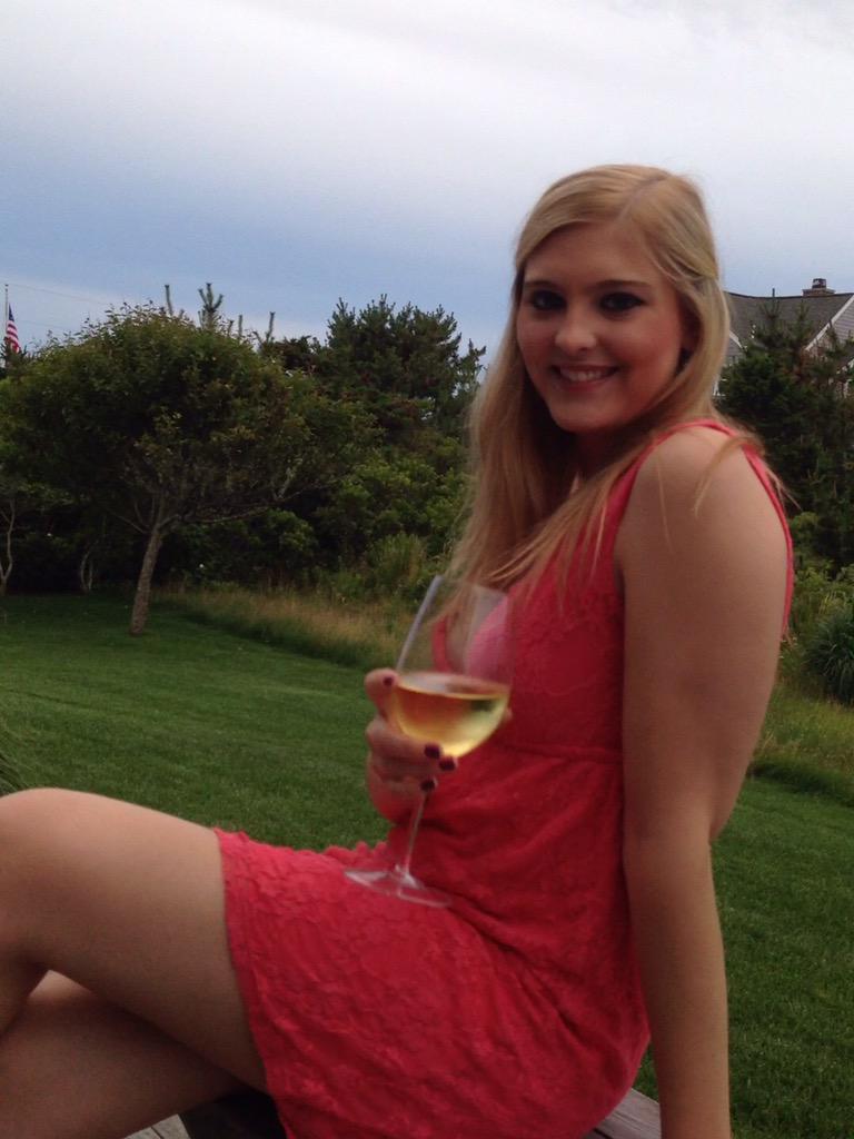 JBAR_9's tweet photo. Shout out to my amazing girlfriend @Michellebunny #wcw http://t.co/mNYKVNNKX1