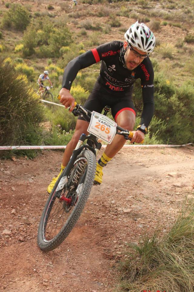 jyague88's tweet photo. Fotón en la btt de #Novelda dándolo todo #gas #cccxc http://t.co/9r7gEKRox5