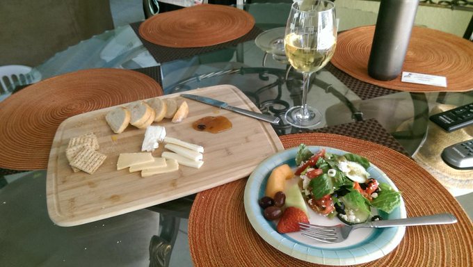 Mmm...wine and cheese?  Yes please! http://t.co/kK6YJPxefd