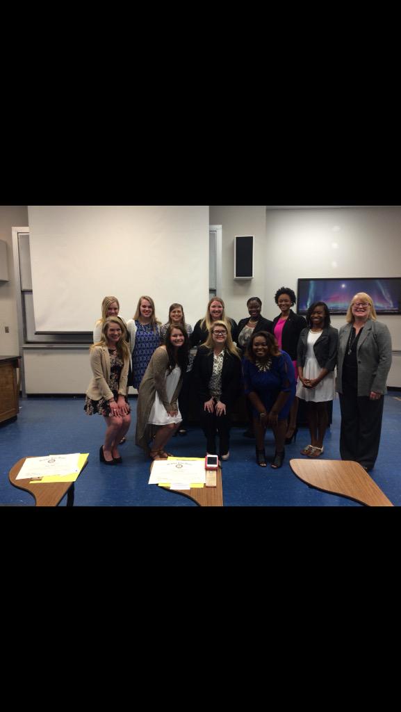 UMSigmaTauDelta's tweet image. Officers and the whole chapter (that was in attendance) at induction! #EtaNu #SincerityTruthDesign #OleMiss